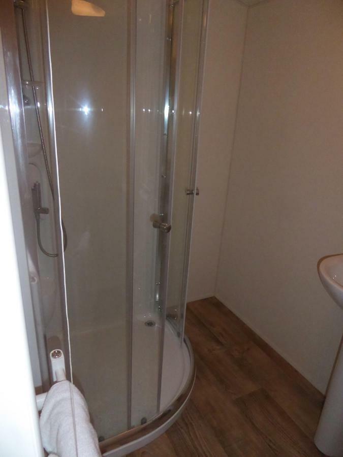 Lewis Lodge Perth Zewnętrze zdjęcie